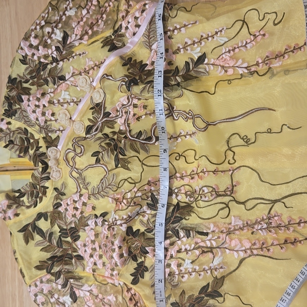 Gorgeous Defenon Embroidered Cheongsam Styled  Dress - Picture 15 of 16